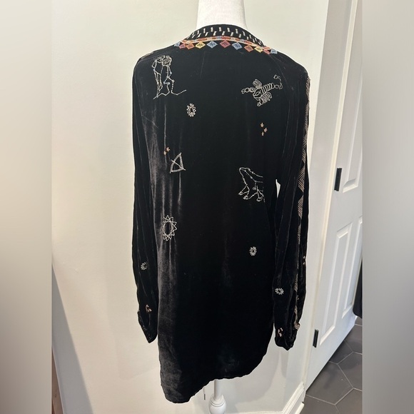 Johnny Was Biya Lyra Silk-blend Velvet Blouse In Black small - Picture 8 of 10